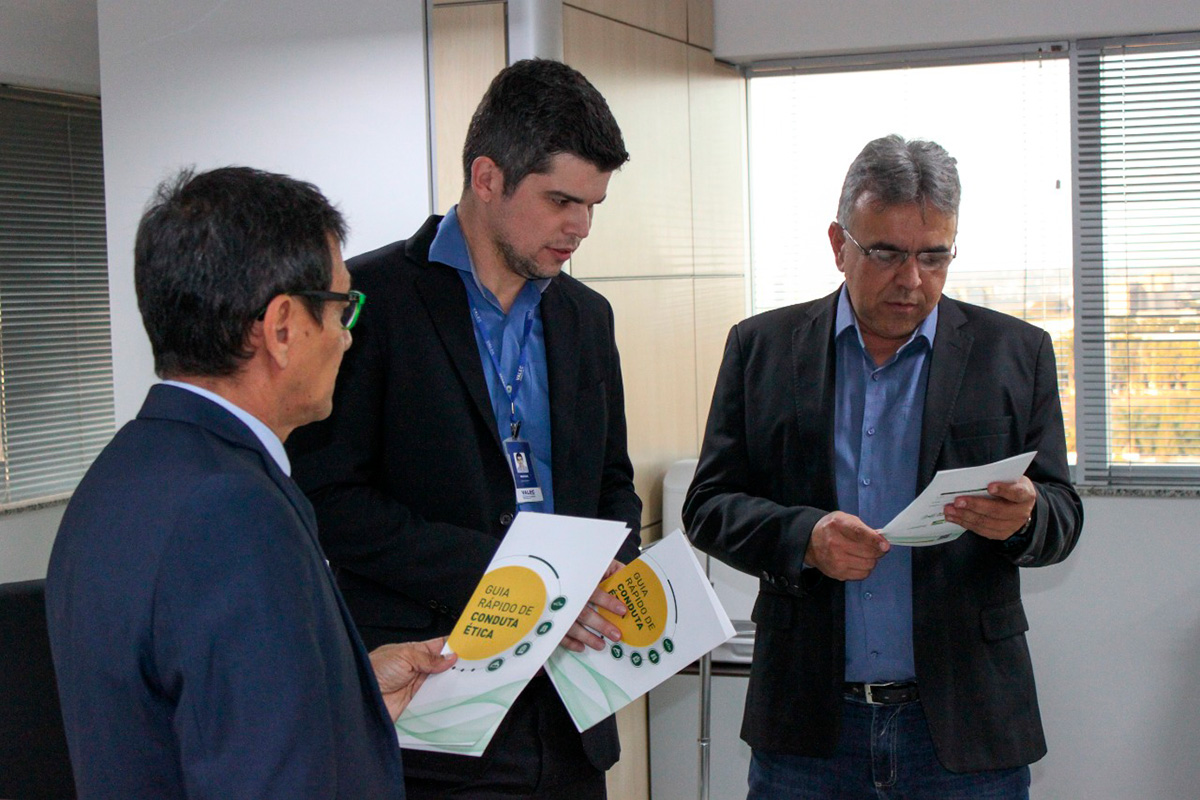 VALEC divulga Guia Rápido de Conduta Ética do MInfra