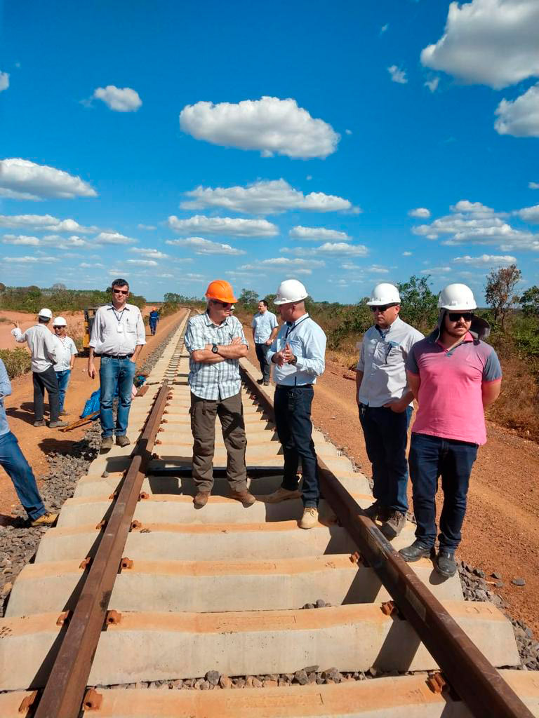 Presidente da VALEC visita as obras da FIOL