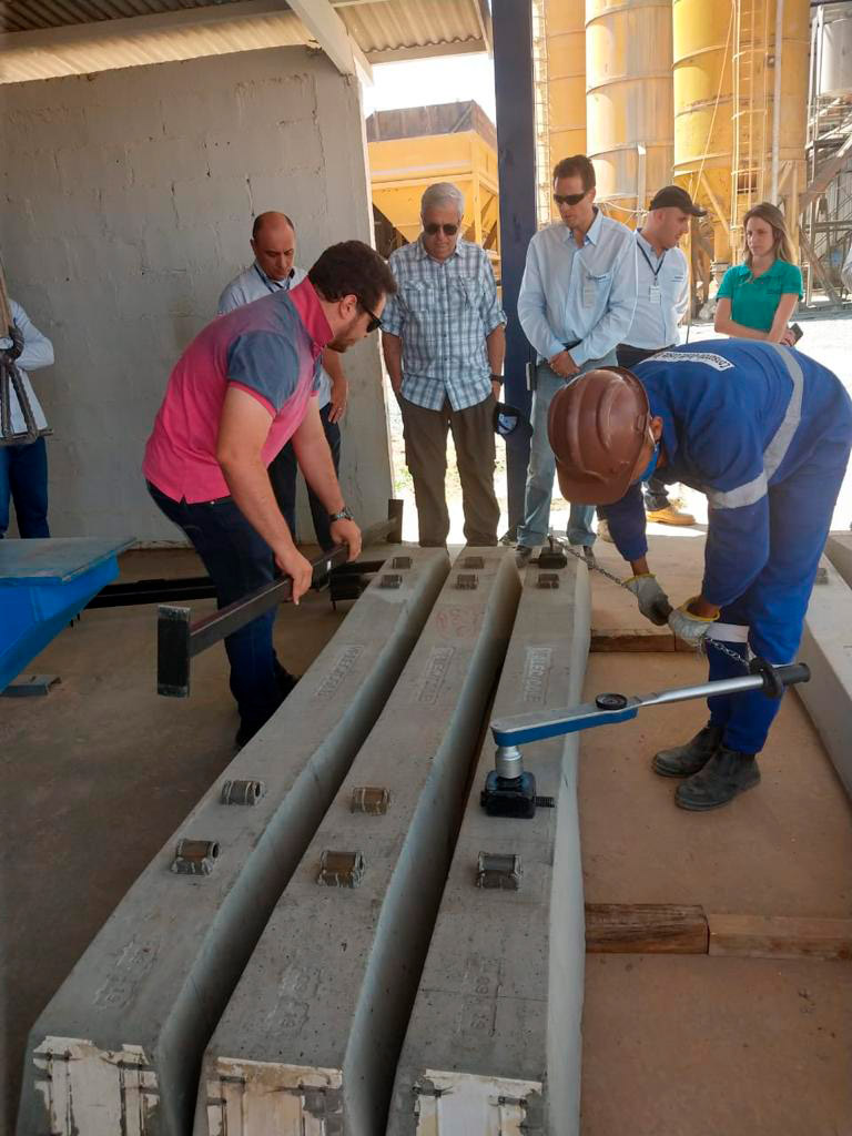 Presidente da VALEC visita as obras da FIOL